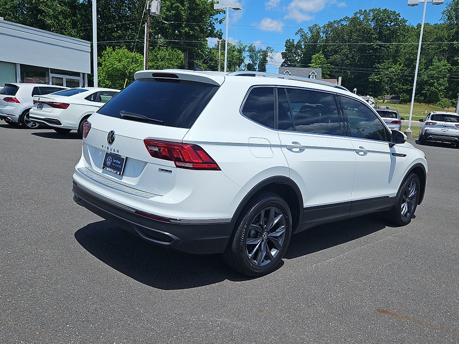 2022 Volkswagen Tiguan 2.0T SE