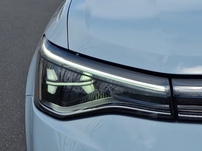 2025 Volkswagen Taos 1.5T SE Black