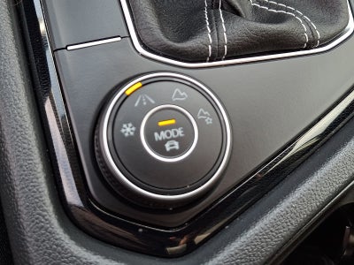 2025 Volkswagen Taos 1.5T SE Black