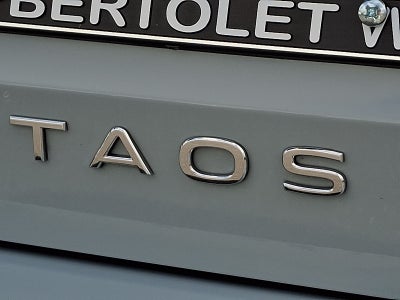 2025 Volkswagen Taos 1.5T SE Black