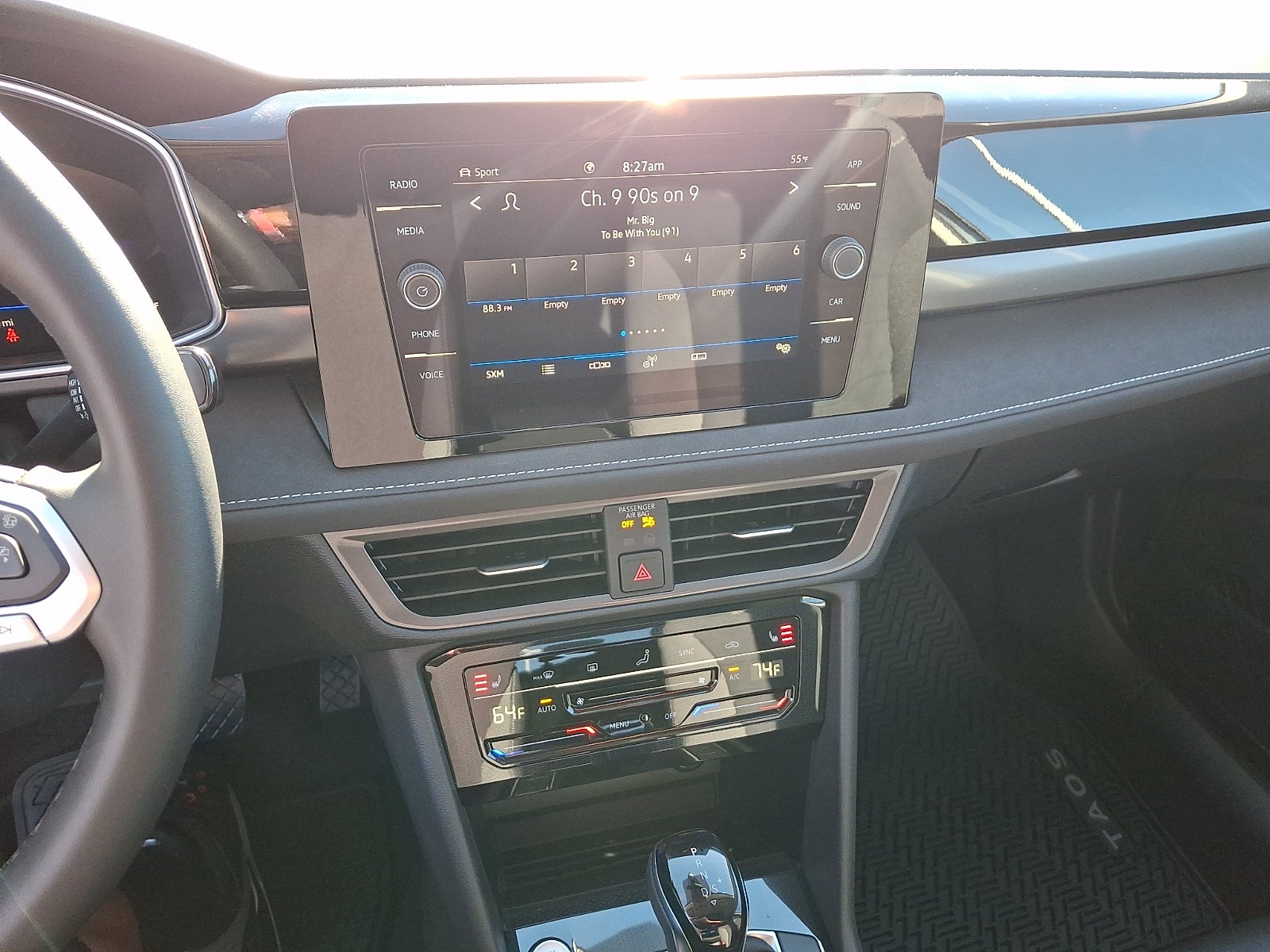 2027 Volkswagen Taos SE Black