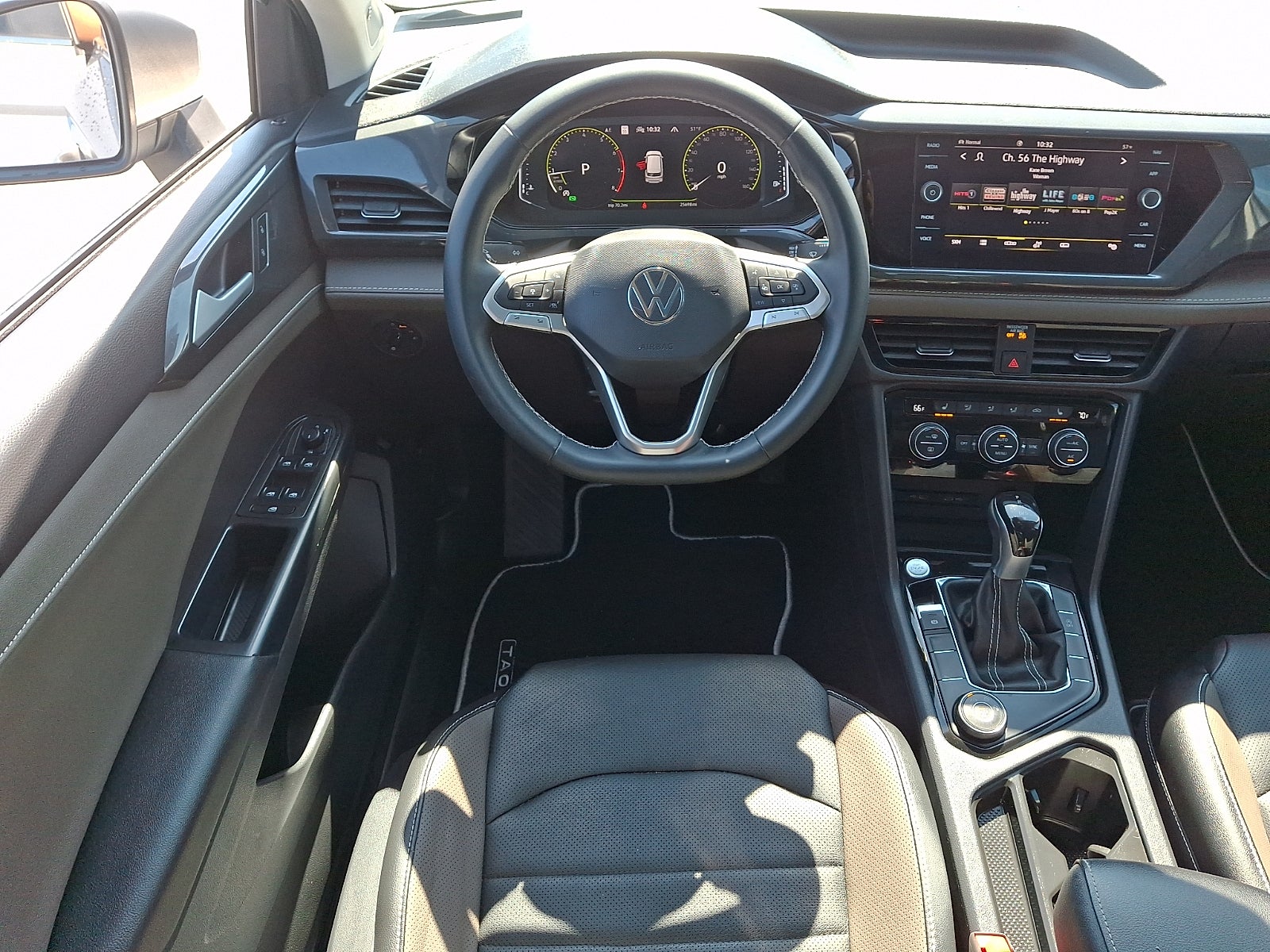 2023 Volkswagen Taos 1.5T SEL
