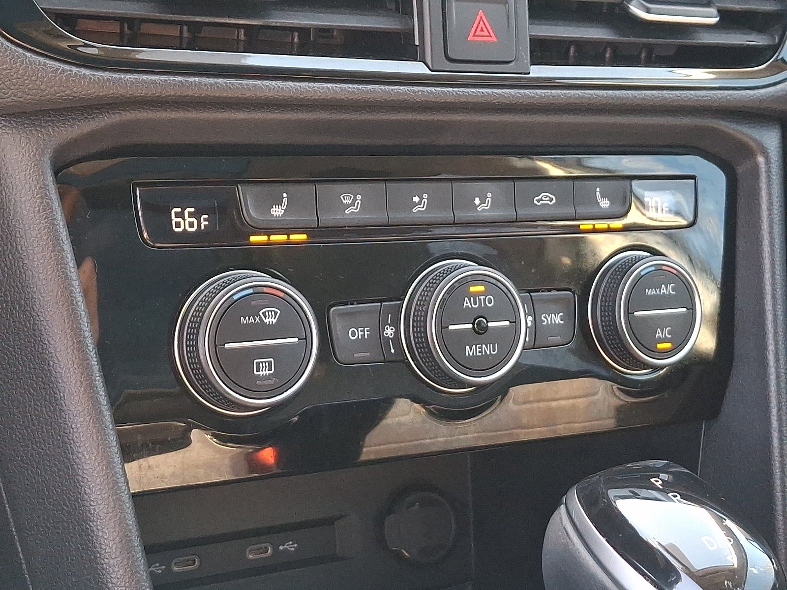 2023 Volkswagen Taos 1.5T SEL