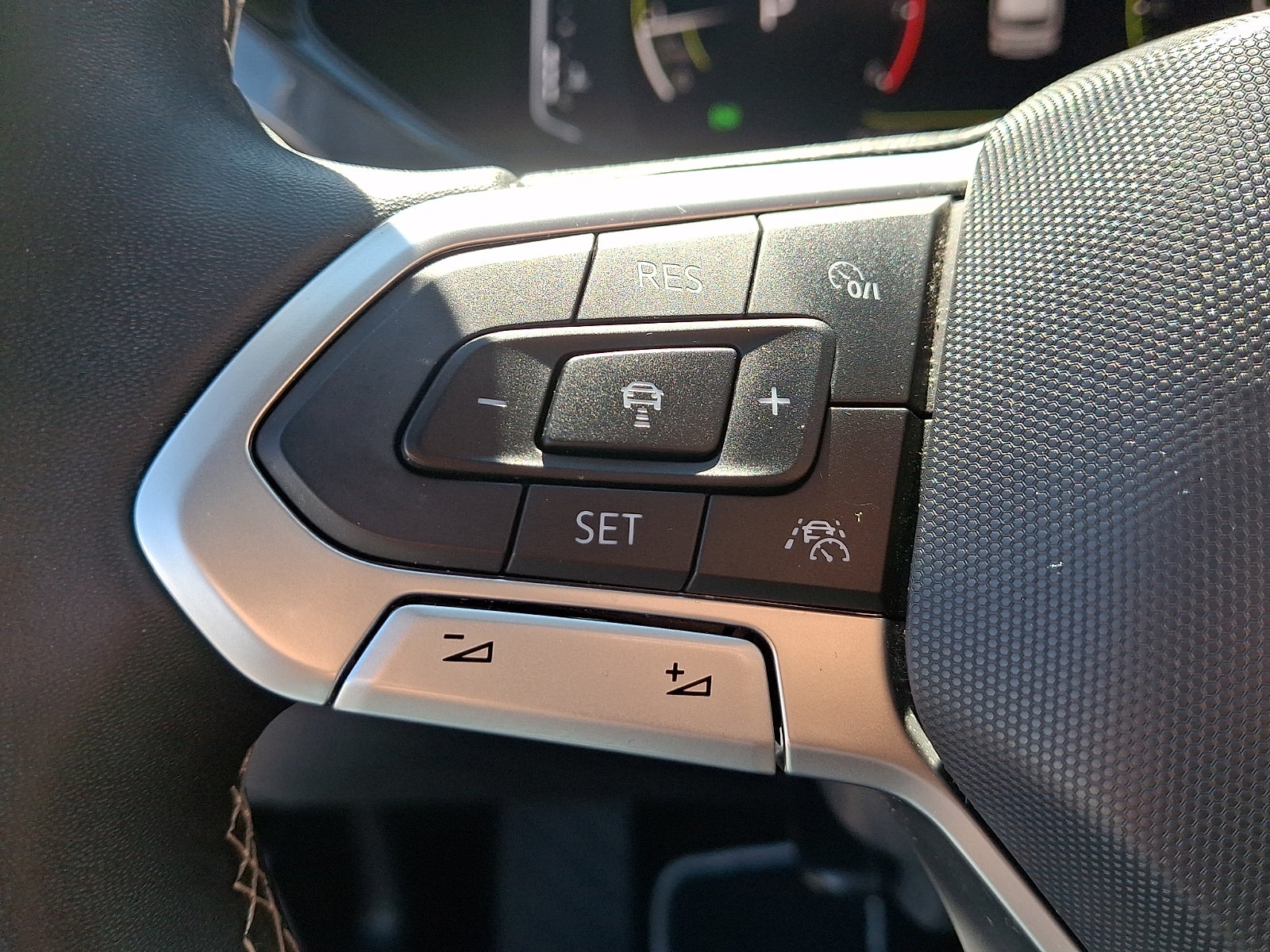 2023 Volkswagen Taos 1.5T SEL