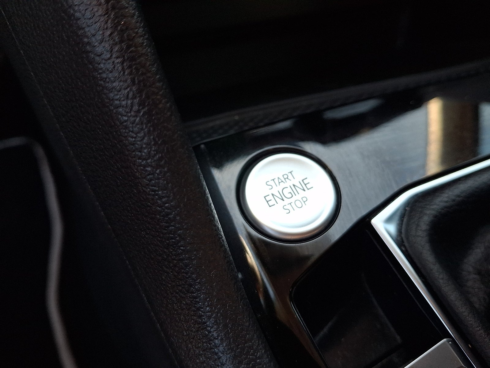 2023 Volkswagen Taos 1.5T SEL