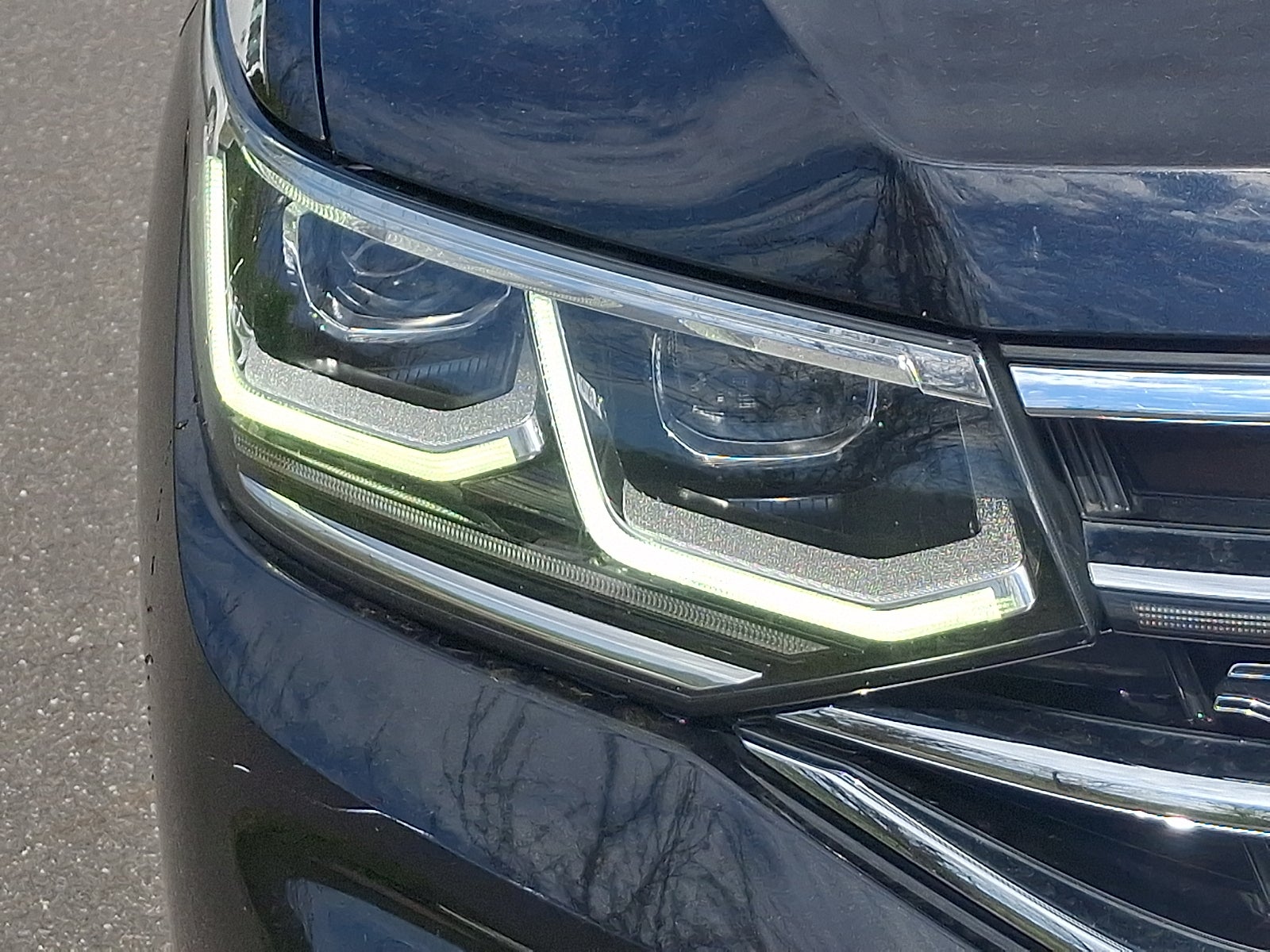 2023 Volkswagen Tiguan 2.0T SEL R-Line