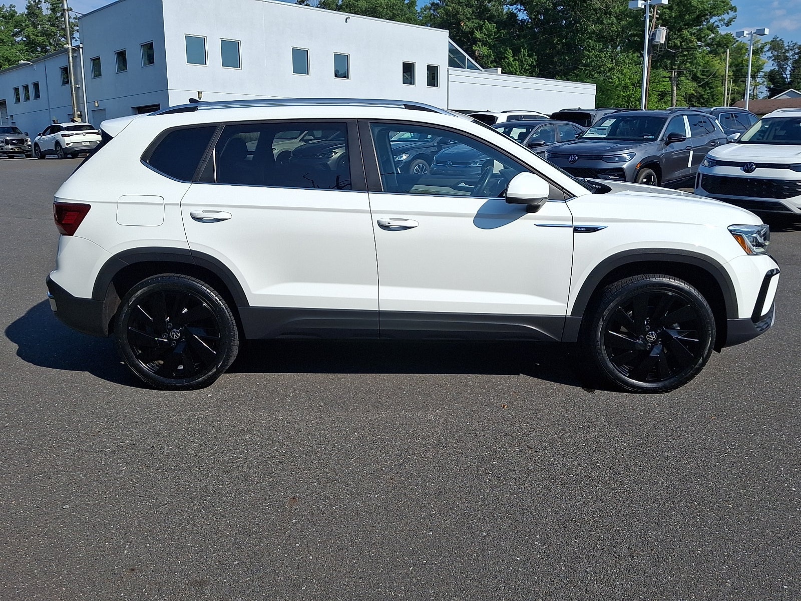2023 Volkswagen Taos 1.5T SEL
