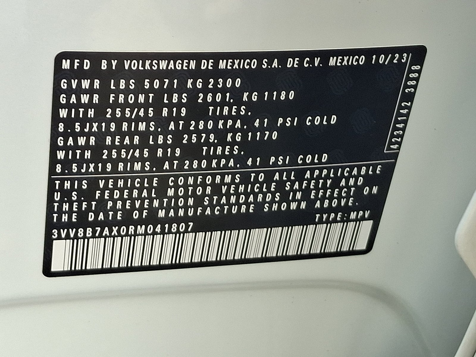 2024 Volkswagen Tiguan 2.0T SE R-Line Black