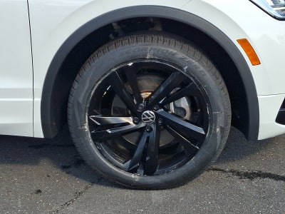 2024 Volkswagen Tiguan 2.0T SE R-Line Black