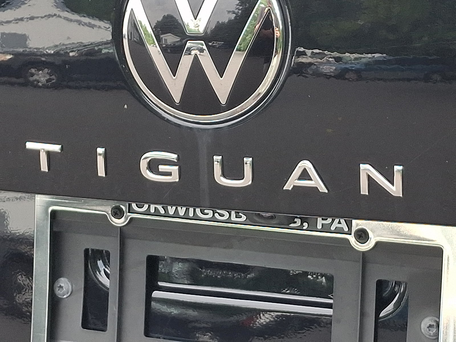 2024 Volkswagen Tiguan 2.0T Wolfsburg Edition