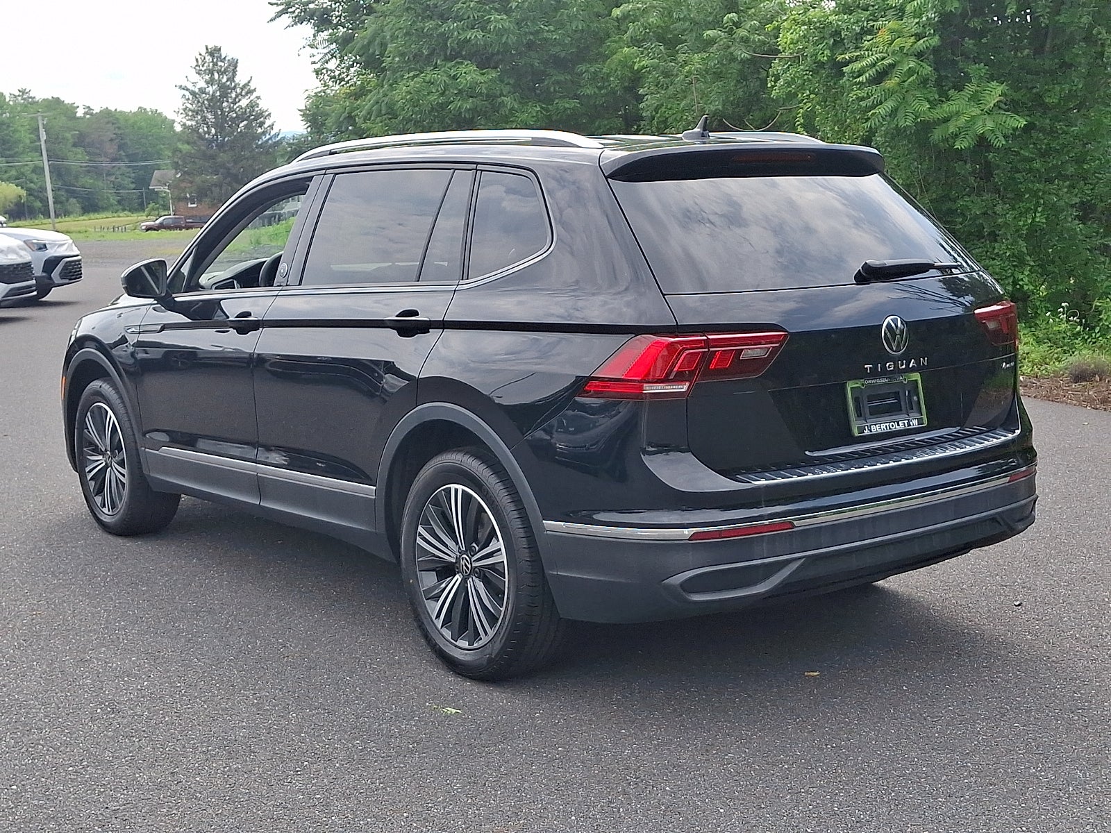 2024 Volkswagen Tiguan 2.0T Wolfsburg Edition