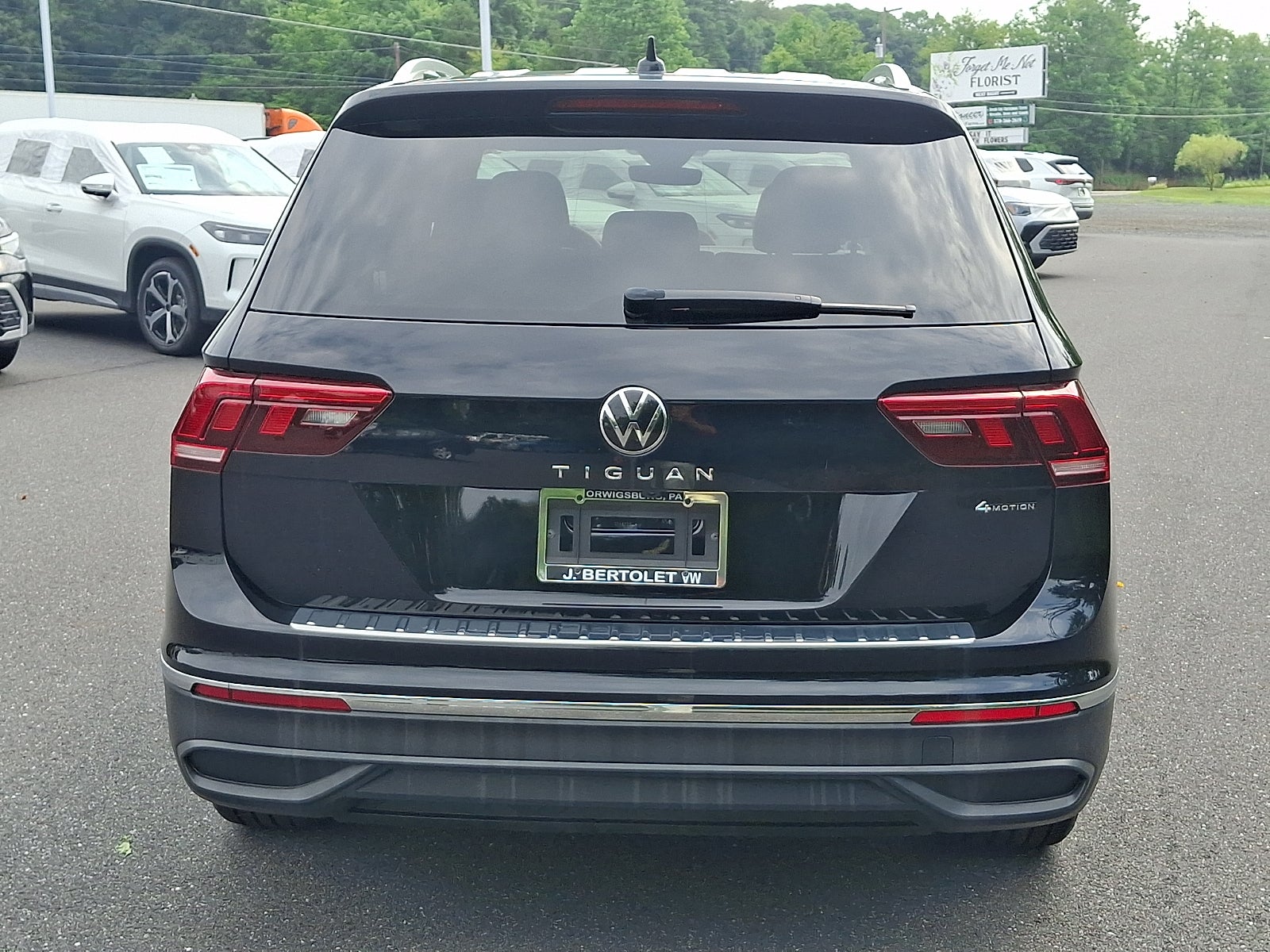 2024 Volkswagen Tiguan 2.0T Wolfsburg Edition