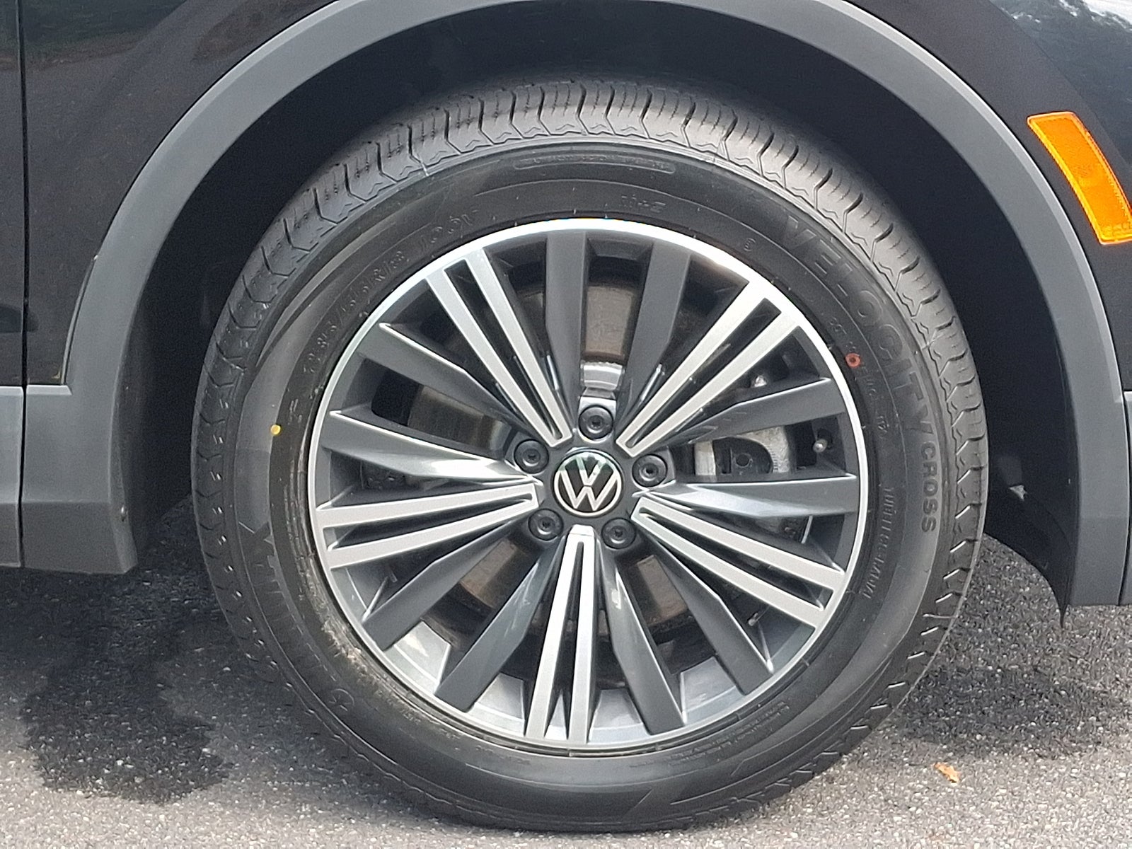 2024 Volkswagen Tiguan 2.0T Wolfsburg Edition