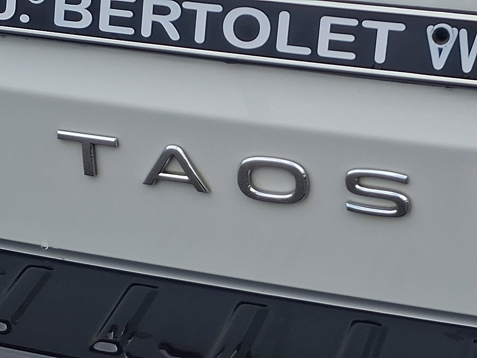 2025 Volkswagen Taos 1.5T SE