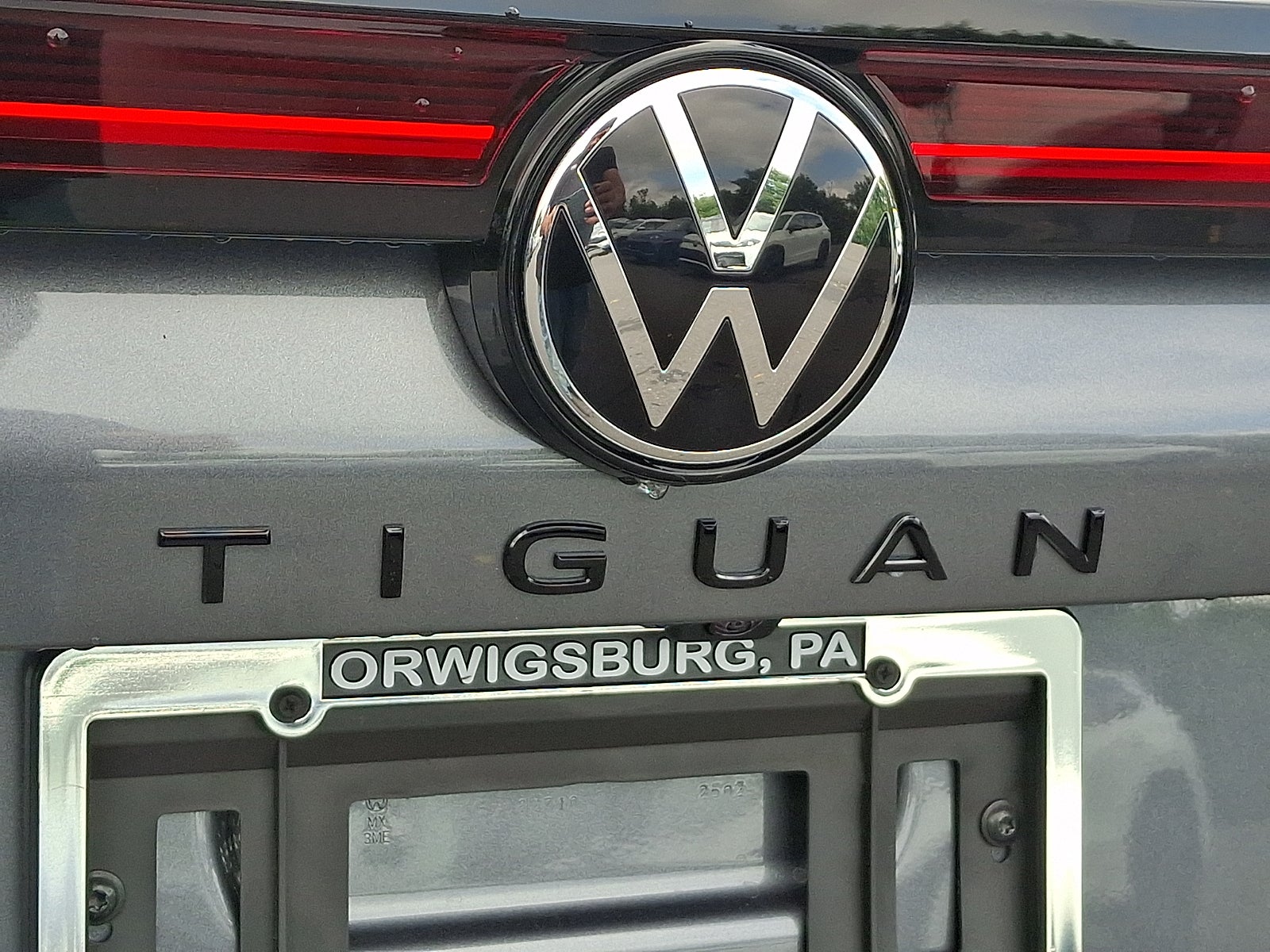 2026 Volkswagen Tiguan SE R-Line Black
