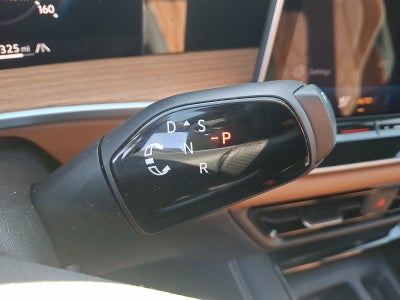 2025 Volkswagen Tiguan 2.0T SEL R-Line