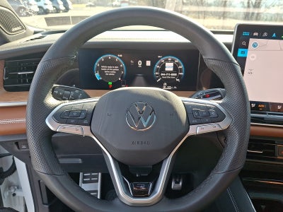 2025 Volkswagen Tiguan 2.0T SEL R-Line