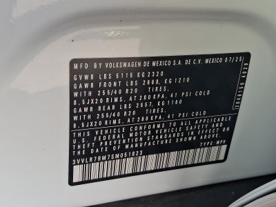 2025 Volkswagen Tiguan 2.0T SEL R-Line