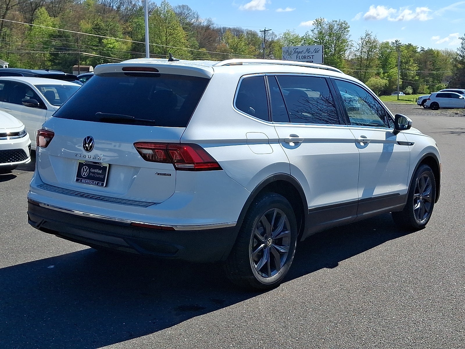 2023 Volkswagen Tiguan 2.0T SE