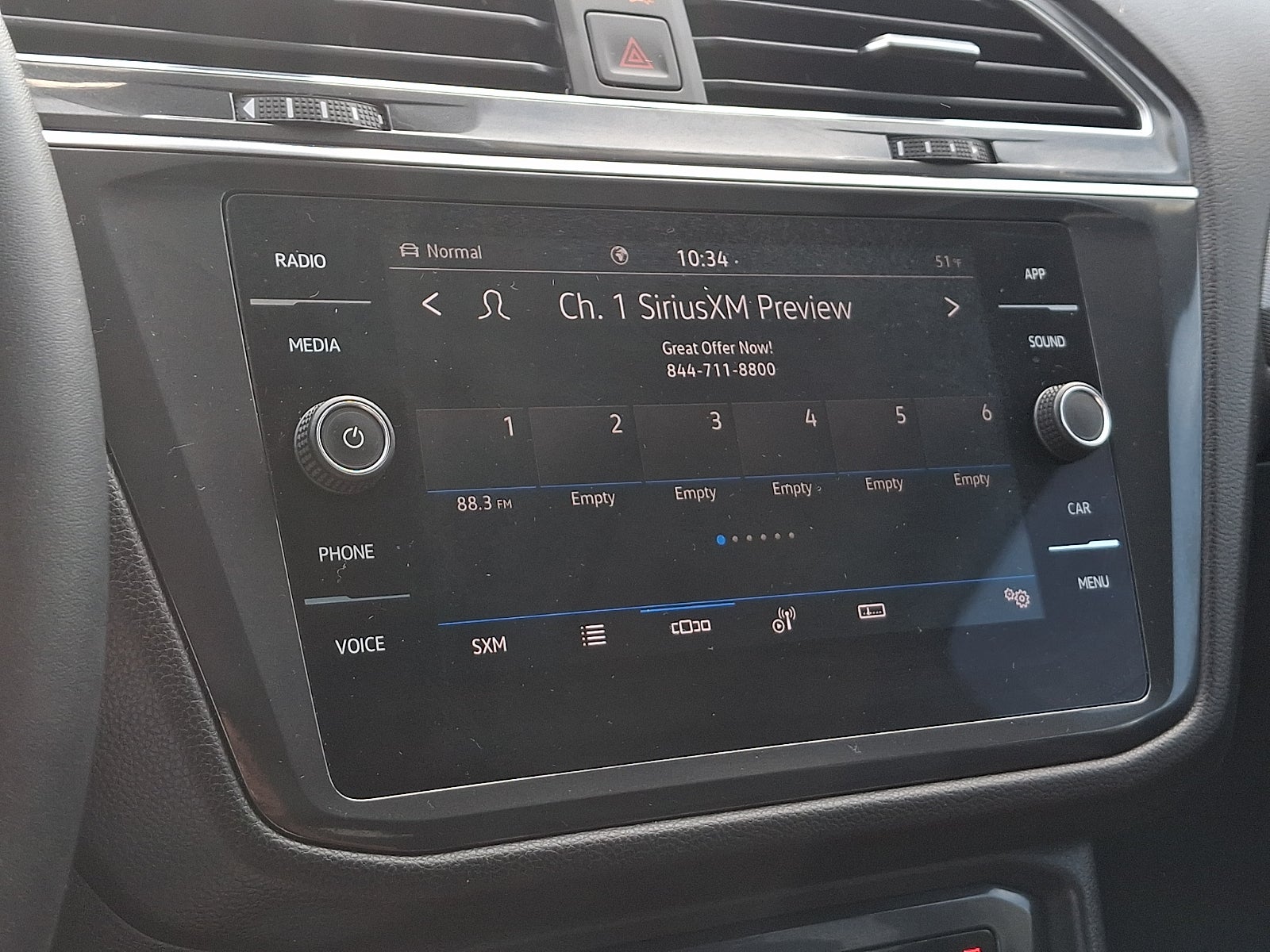 2023 Volkswagen Tiguan 2.0T SE