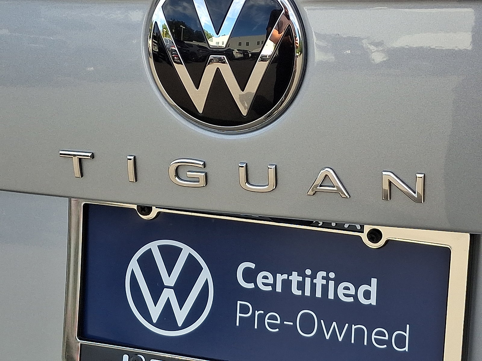 2023 Volkswagen Tiguan 2.0T SE