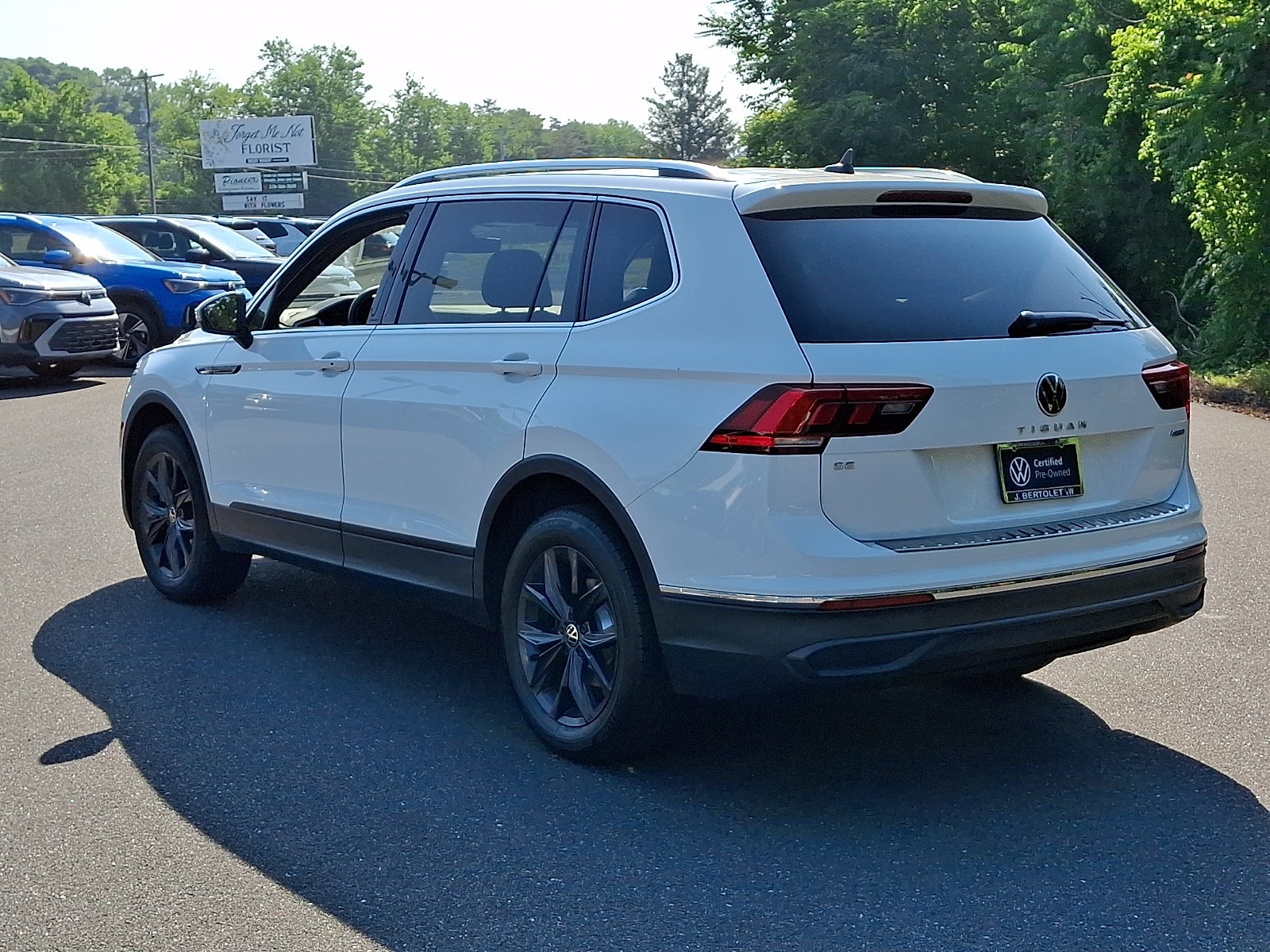 2024 Volkswagen Tiguan 2.0T SE