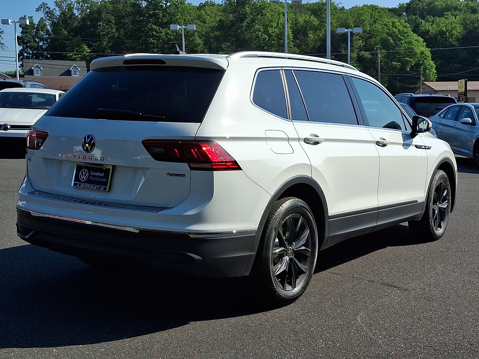 2024 Volkswagen Tiguan 2.0T SE