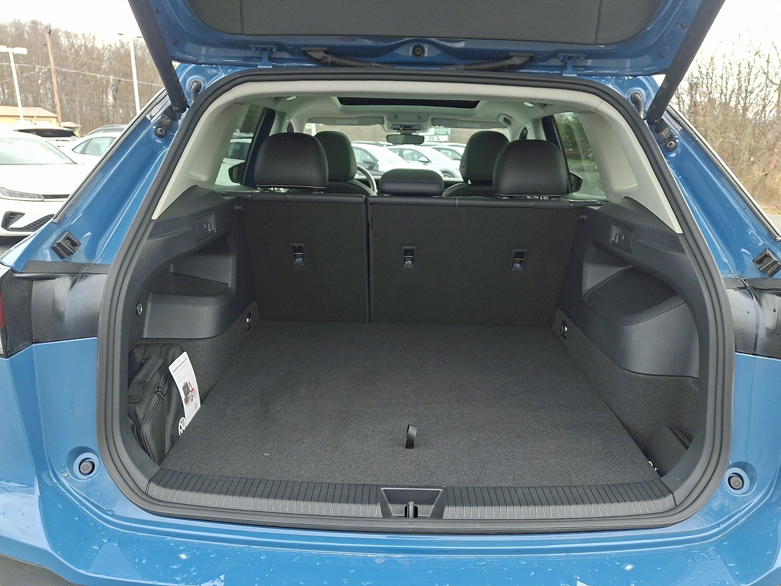 2025 Volkswagen Tiguan 2.0T SE