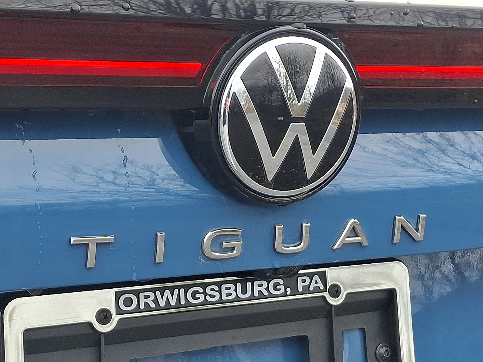 2025 Volkswagen Tiguan 2.0T SE