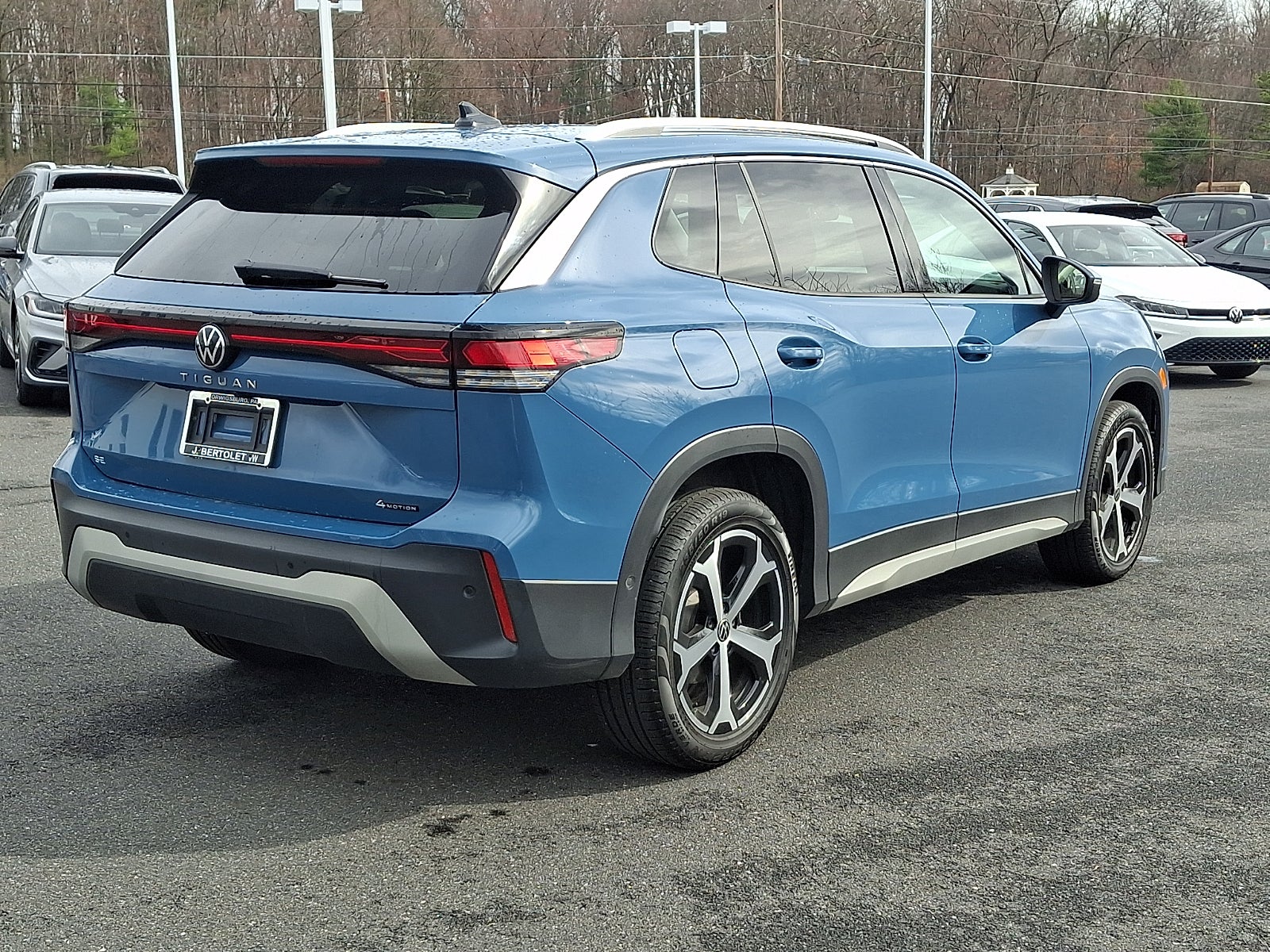2025 Volkswagen Tiguan 2.0T SE