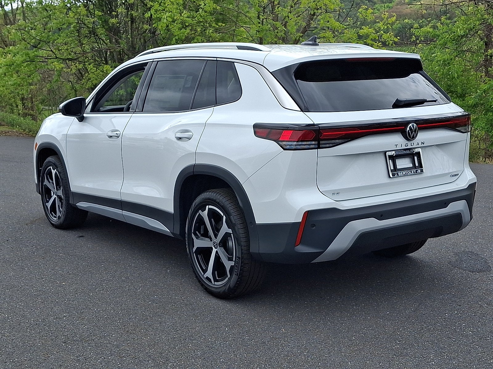 2026 Volkswagen Tiguan SE