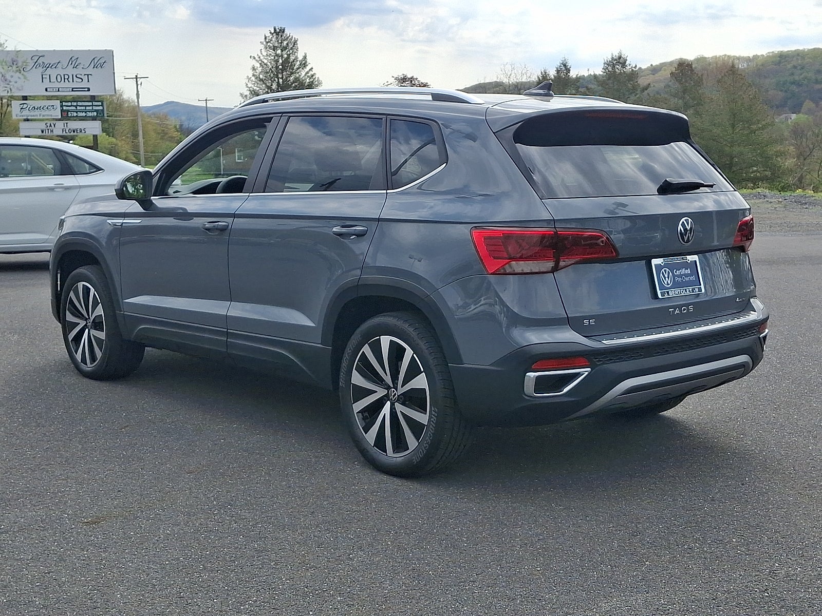 2023 Volkswagen Taos 1.5T SE