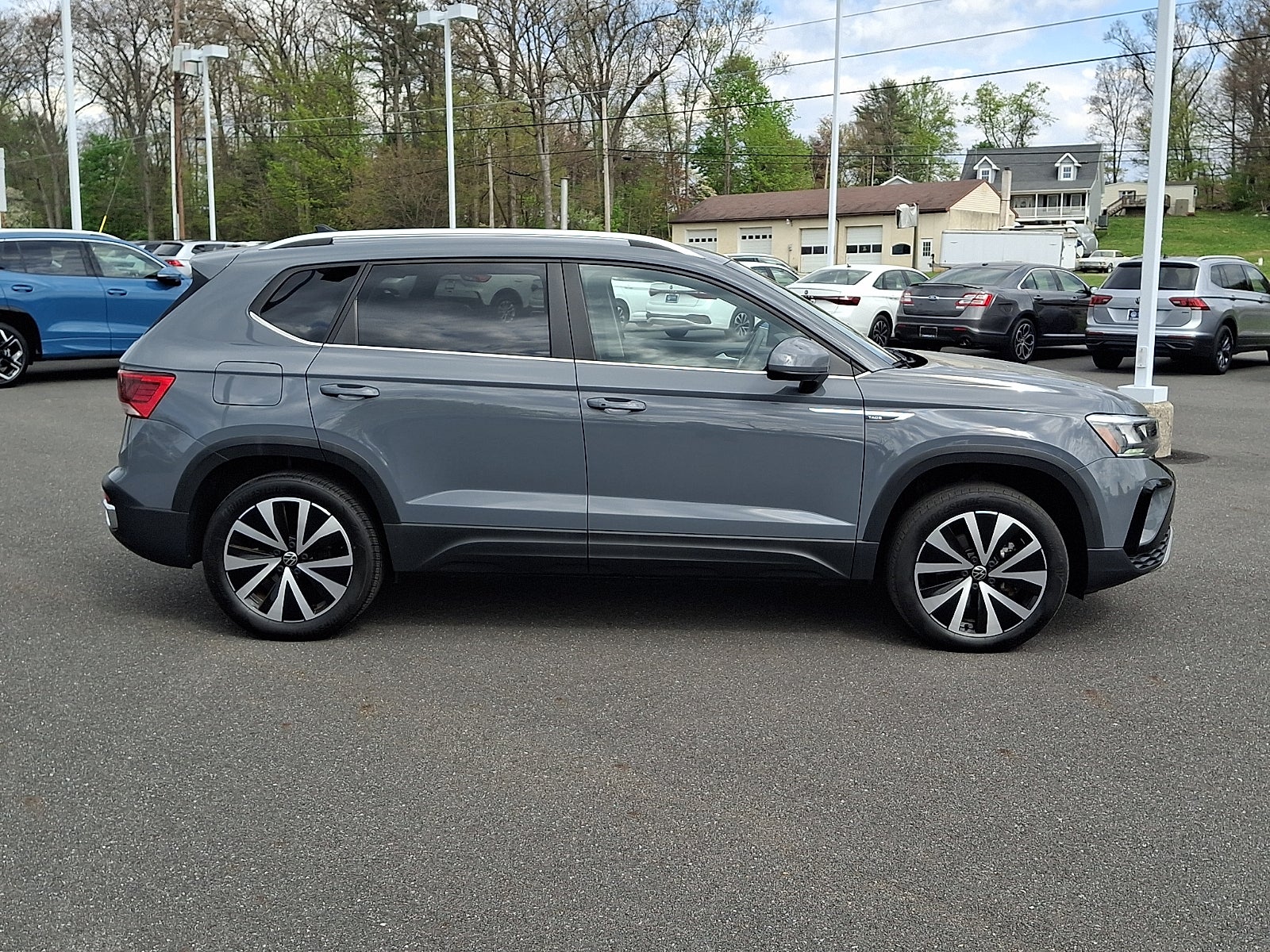 2023 Volkswagen Taos 1.5T SE