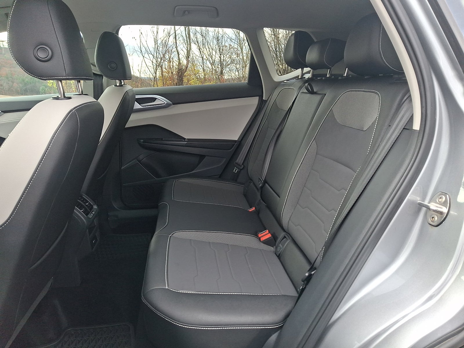 2025 Volkswagen Taos 1.5T SE FWD