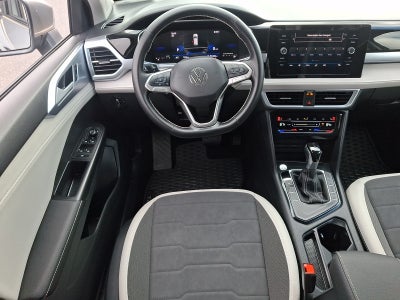 2025 Volkswagen Taos 1.5T SE FWD