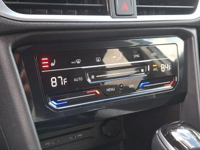 2025 Volkswagen Taos 1.5T SE FWD