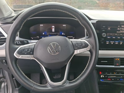 2025 Volkswagen Taos 1.5T SE FWD