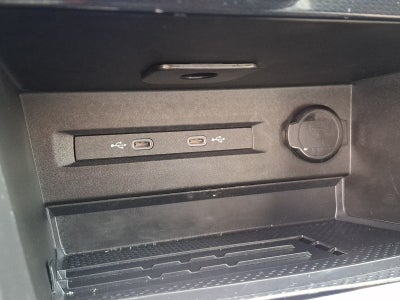 2025 Volkswagen Taos 1.5T SE FWD