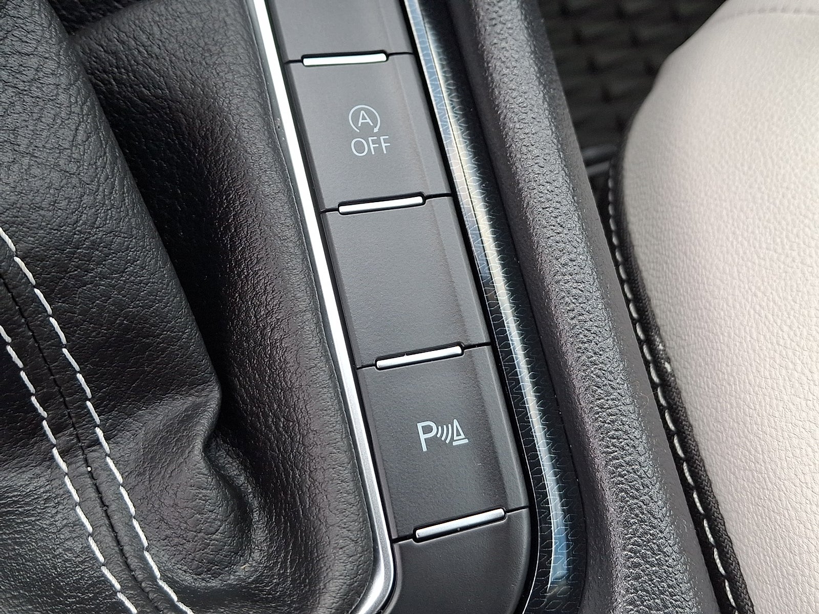 2025 Volkswagen Taos 1.5T SE FWD