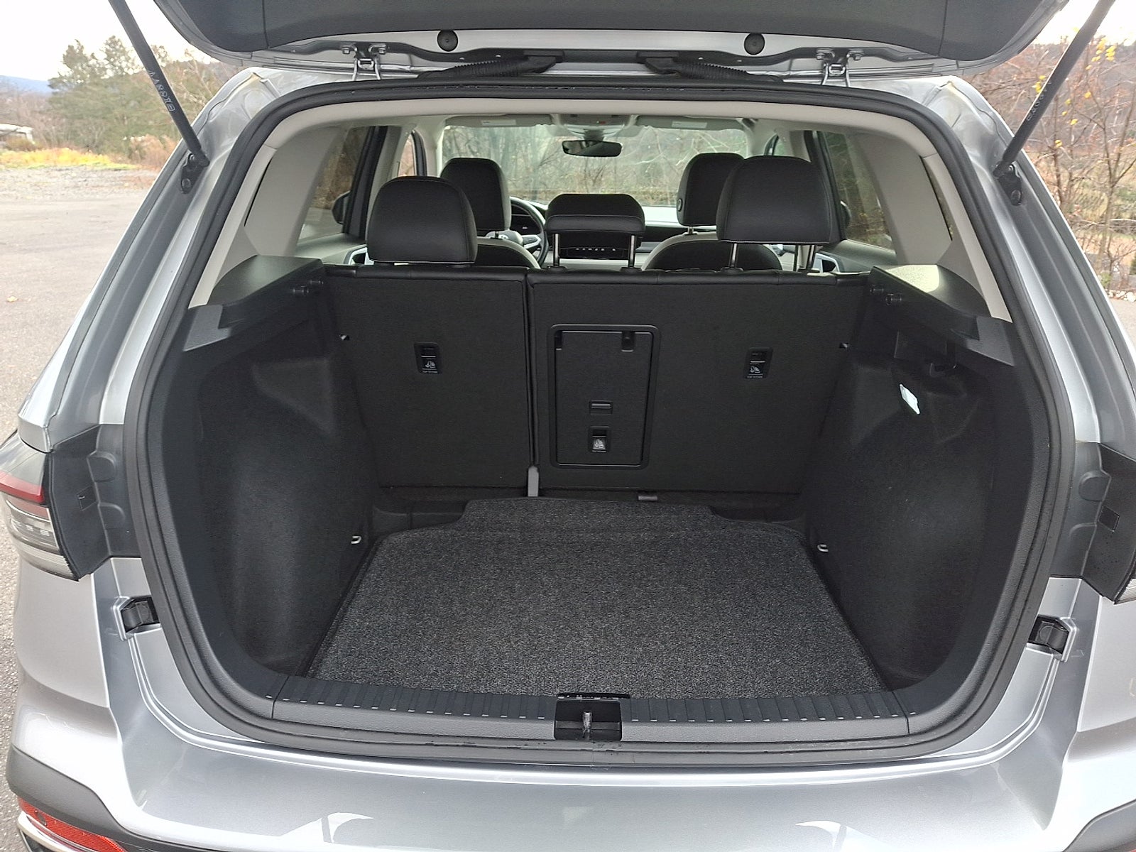 2025 Volkswagen Taos 1.5T SE FWD