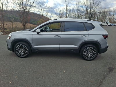 2025 Volkswagen Taos 1.5T SE FWD