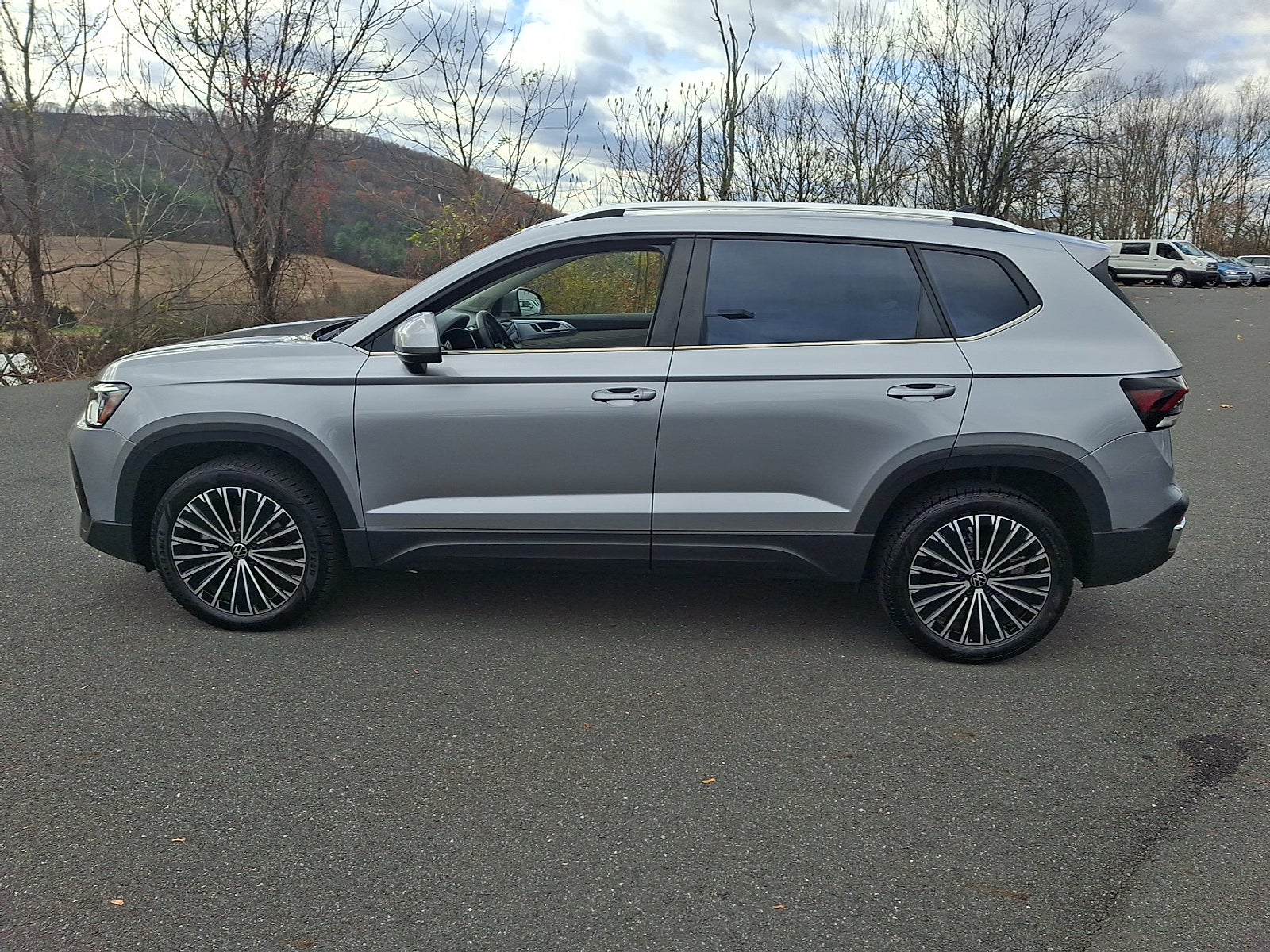 2025 Volkswagen Taos 1.5T SE FWD