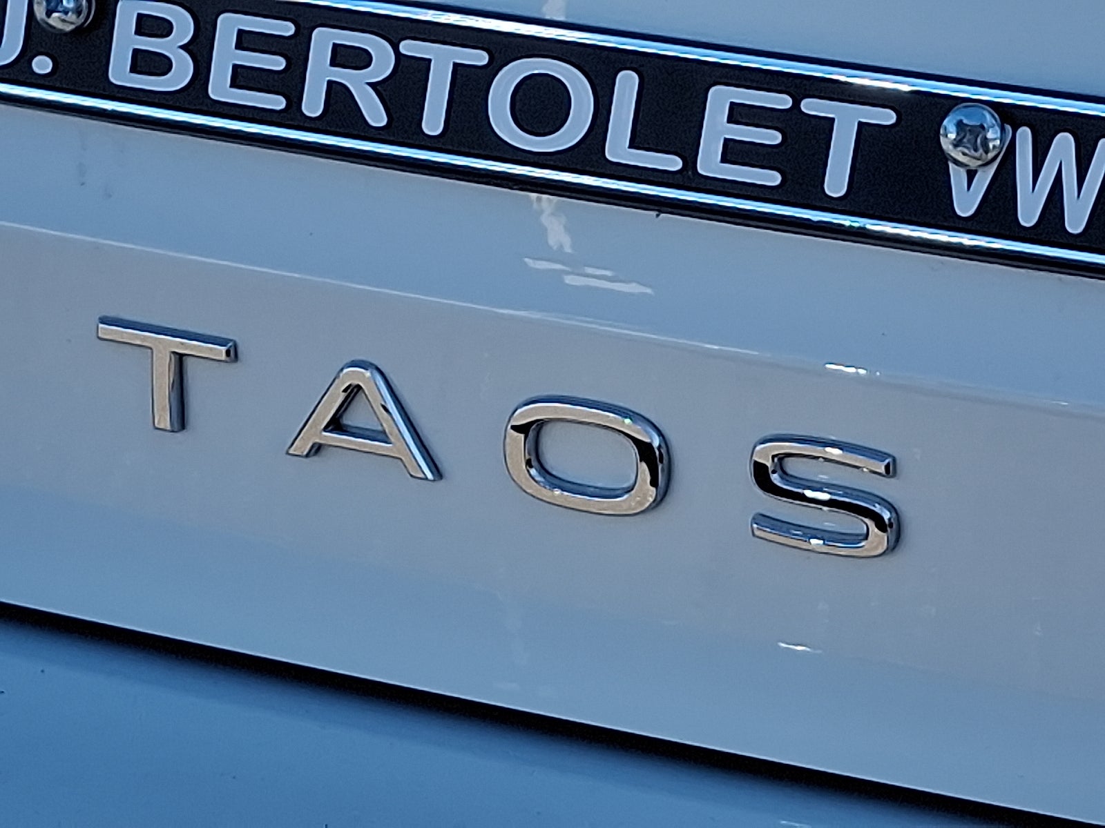 2025 Volkswagen Taos 1.5T SE