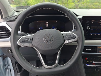 2026 Volkswagen Taos SE
