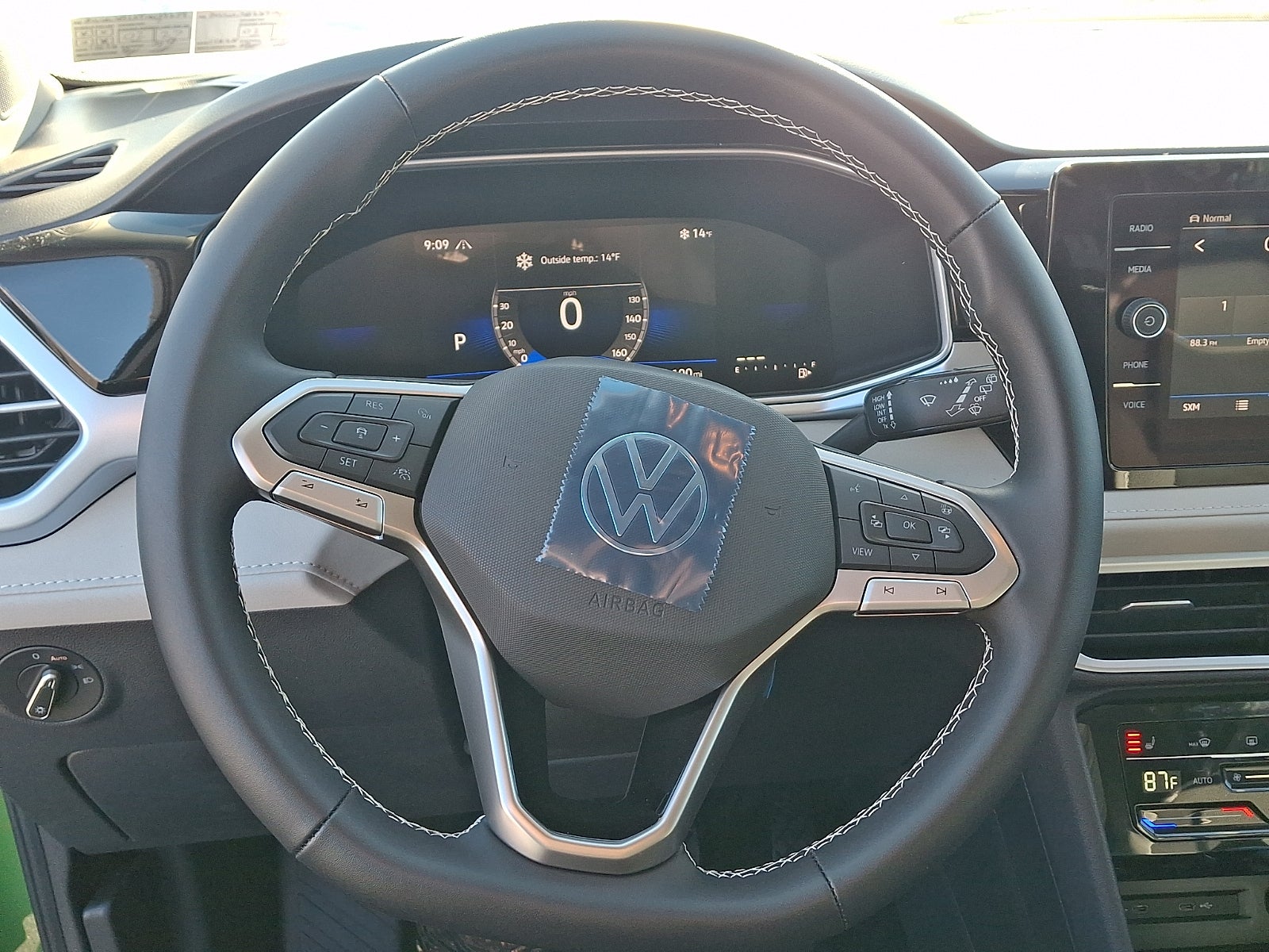 2026 Volkswagen Taos SE