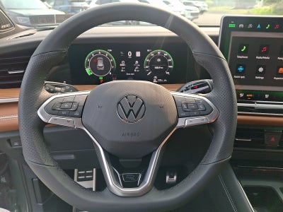 2026 Volkswagen Tiguan SEL R-Line Turbo