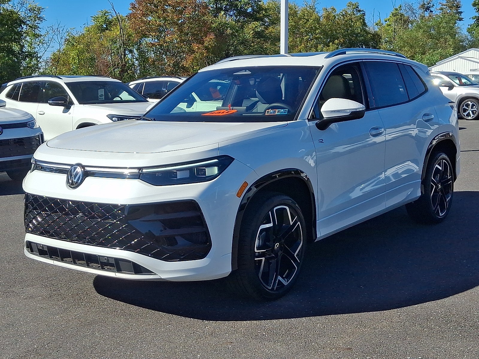 2026 Volkswagen Tiguan SEL R-Line Turbo