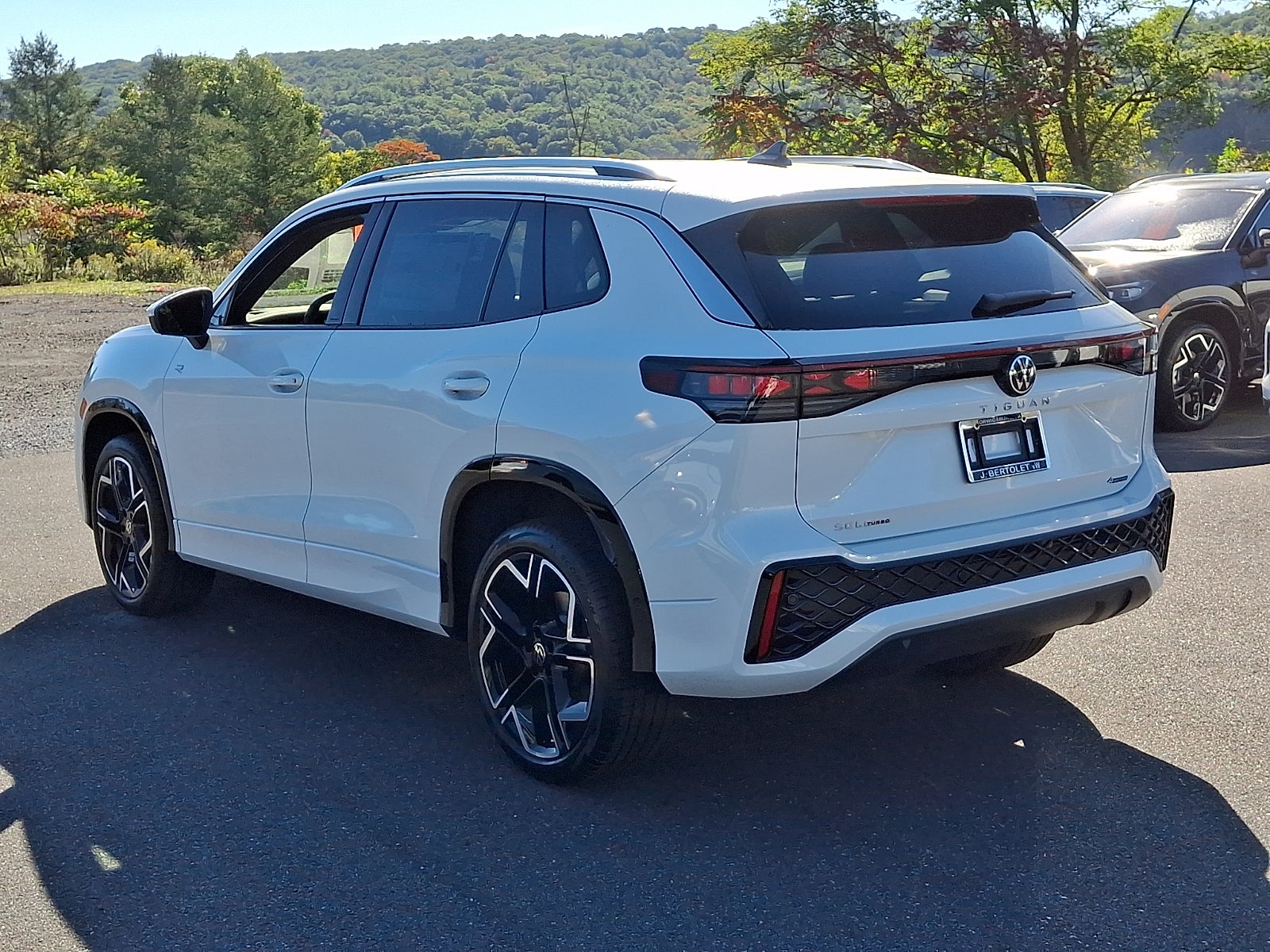 2026 Volkswagen Tiguan SEL R-Line Turbo