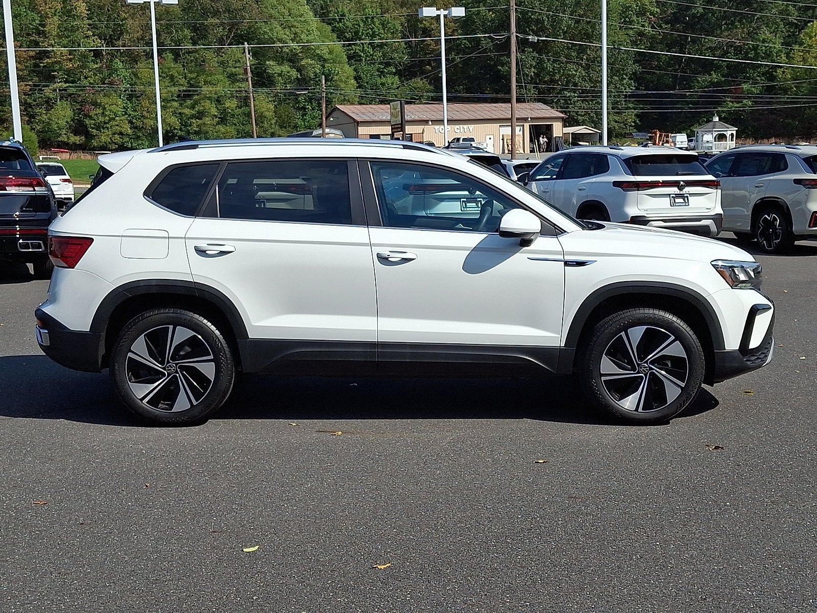 2023 Volkswagen Taos 1.5T SE