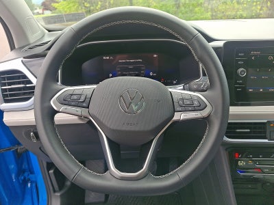 2026 Volkswagen Taos SE